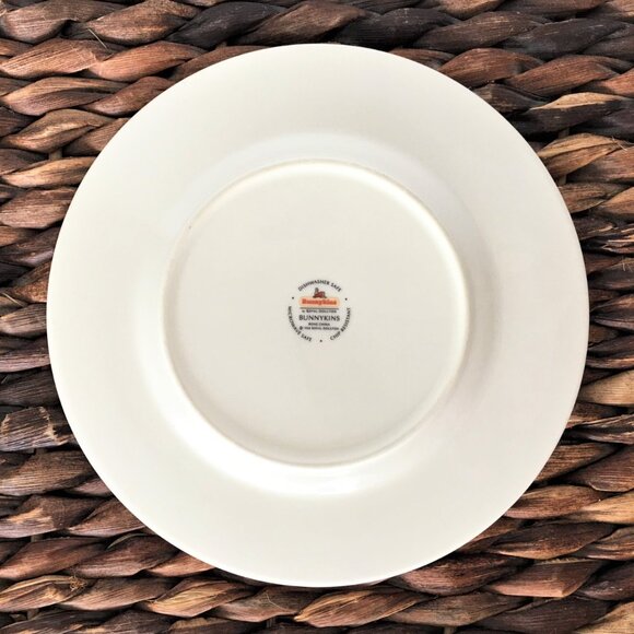 Royal Doulton Bunnykins Plate in Picnic Scene Pattern - Picture 3 of 8